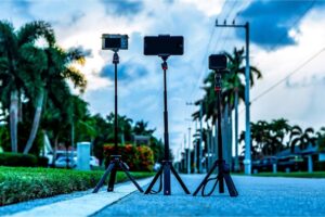 Mobile Teleports On The Street