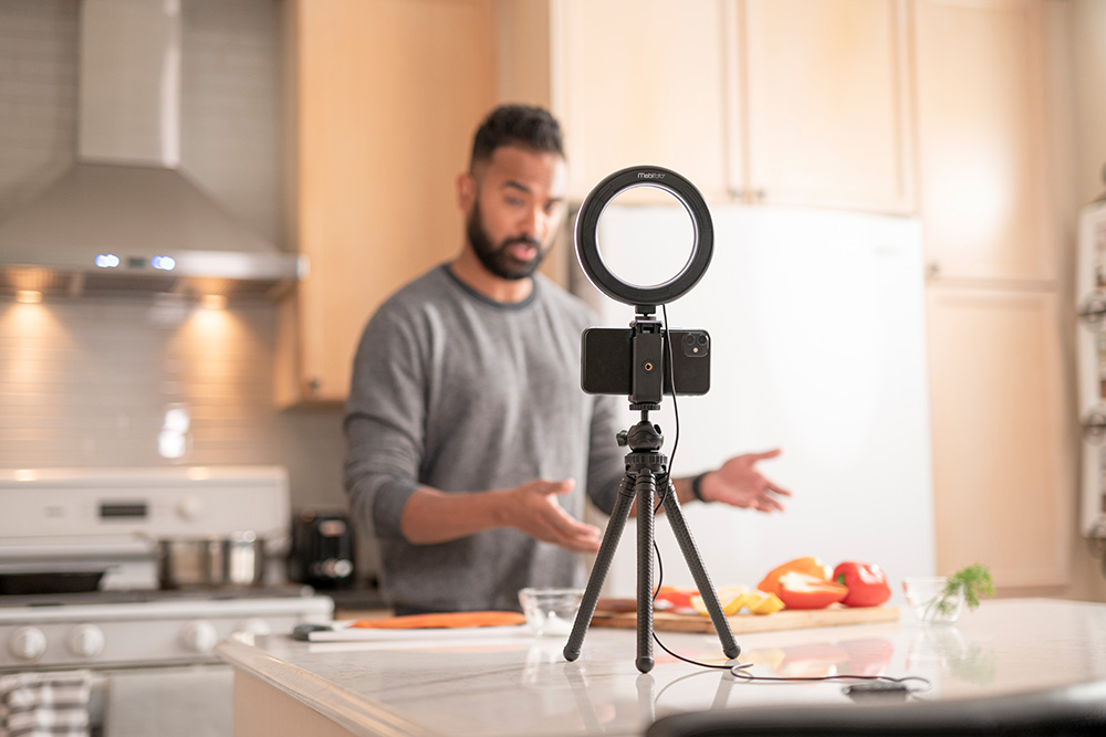 Food vlog with Mobifoto mobilite