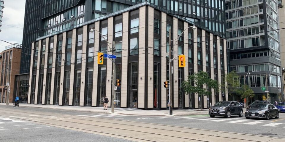 Henry's Toronto Storefront