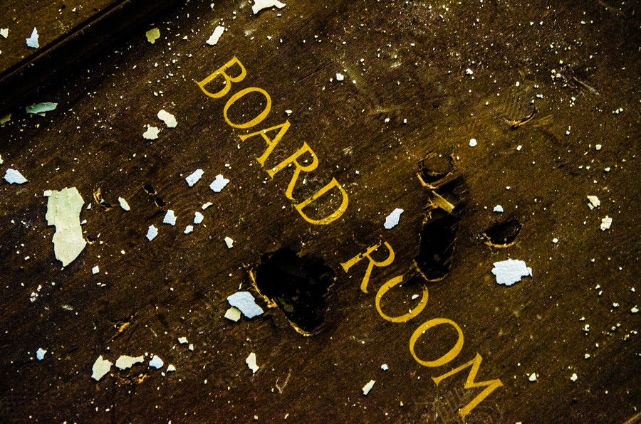 Siobhan Sheo - Bored Room